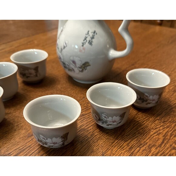 Asian Sage Green Long Neck Saki Teapot & 6 Cups Dogwood Branch Japanese Vintage - Picture 3 of 9